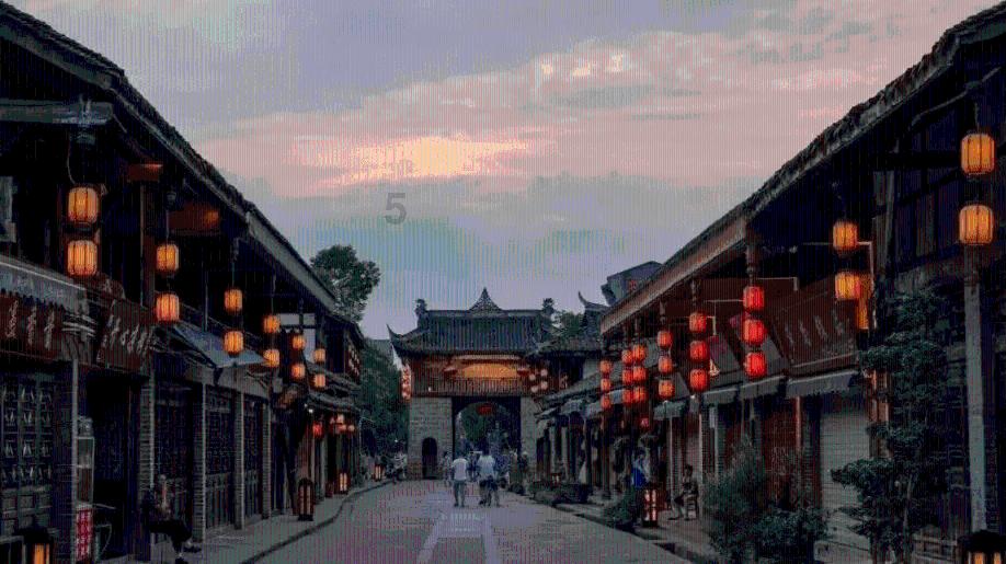 努力向上的铁球